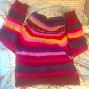 God-awful Forever 21 loose-fitting crop/turtleneck